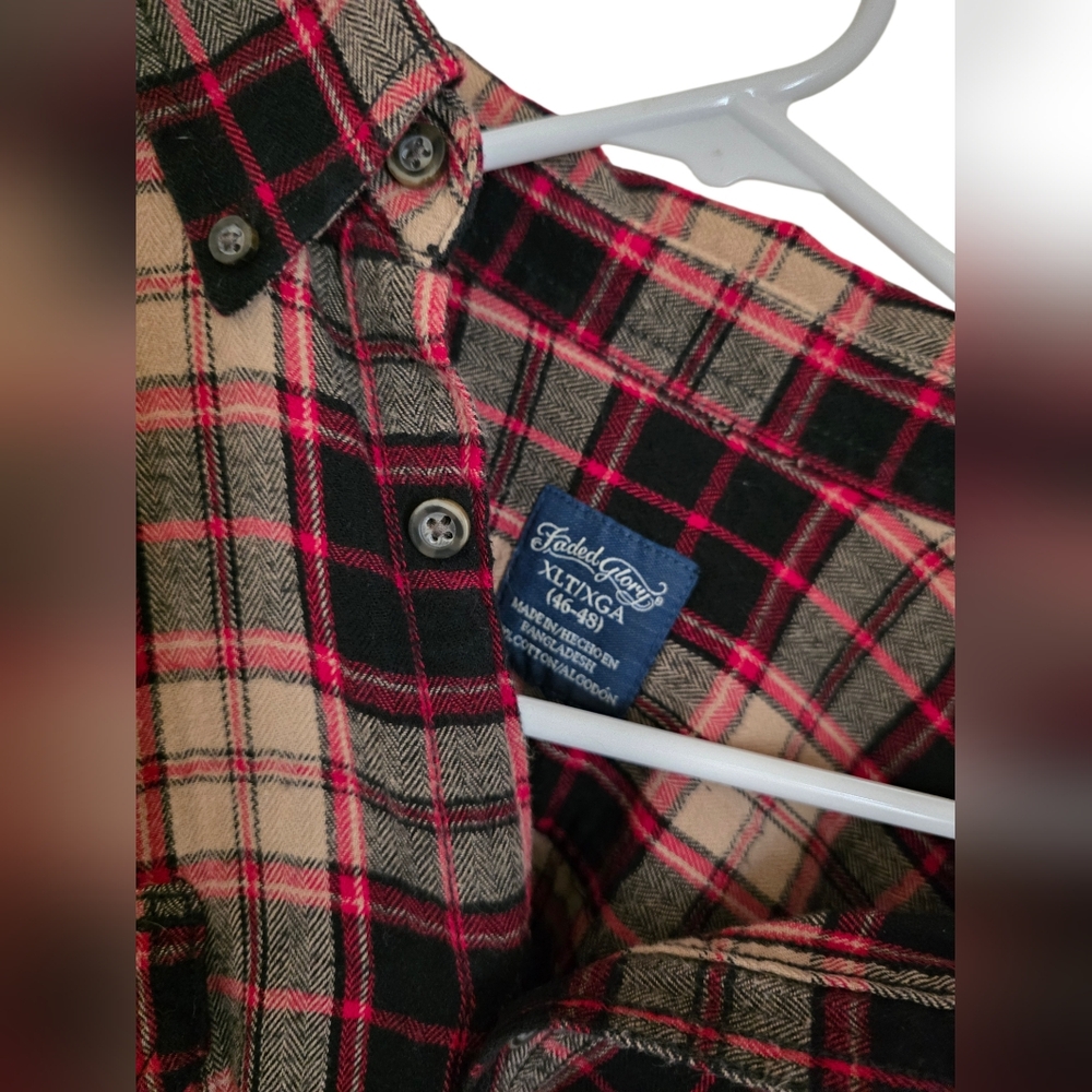 Mens XLT Plaid Button-Down Shirt - Picture 3 of 7